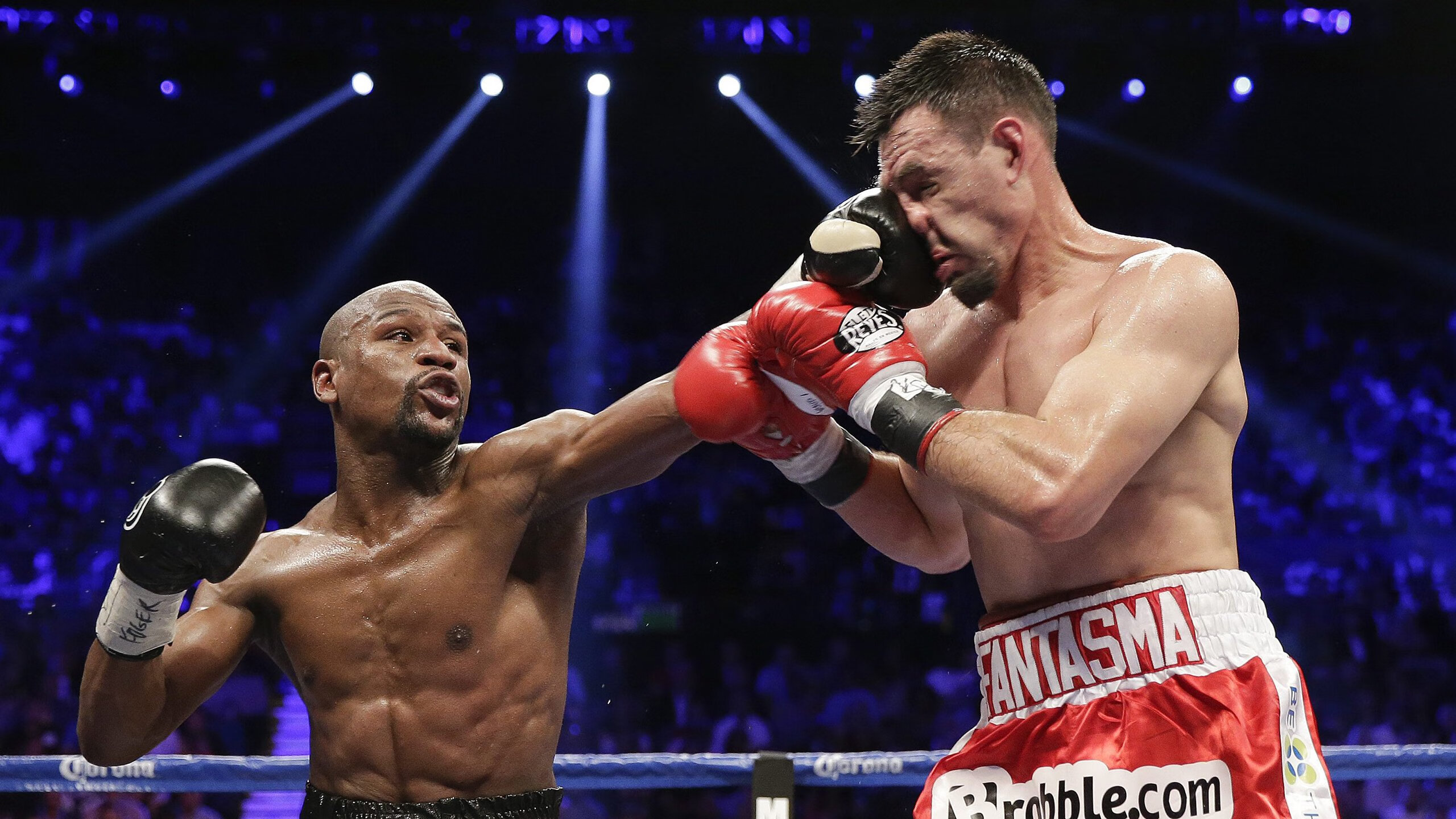 纳达尔在切尔西比赛中战术调整,爆冷引发热议!观众掌声雷动